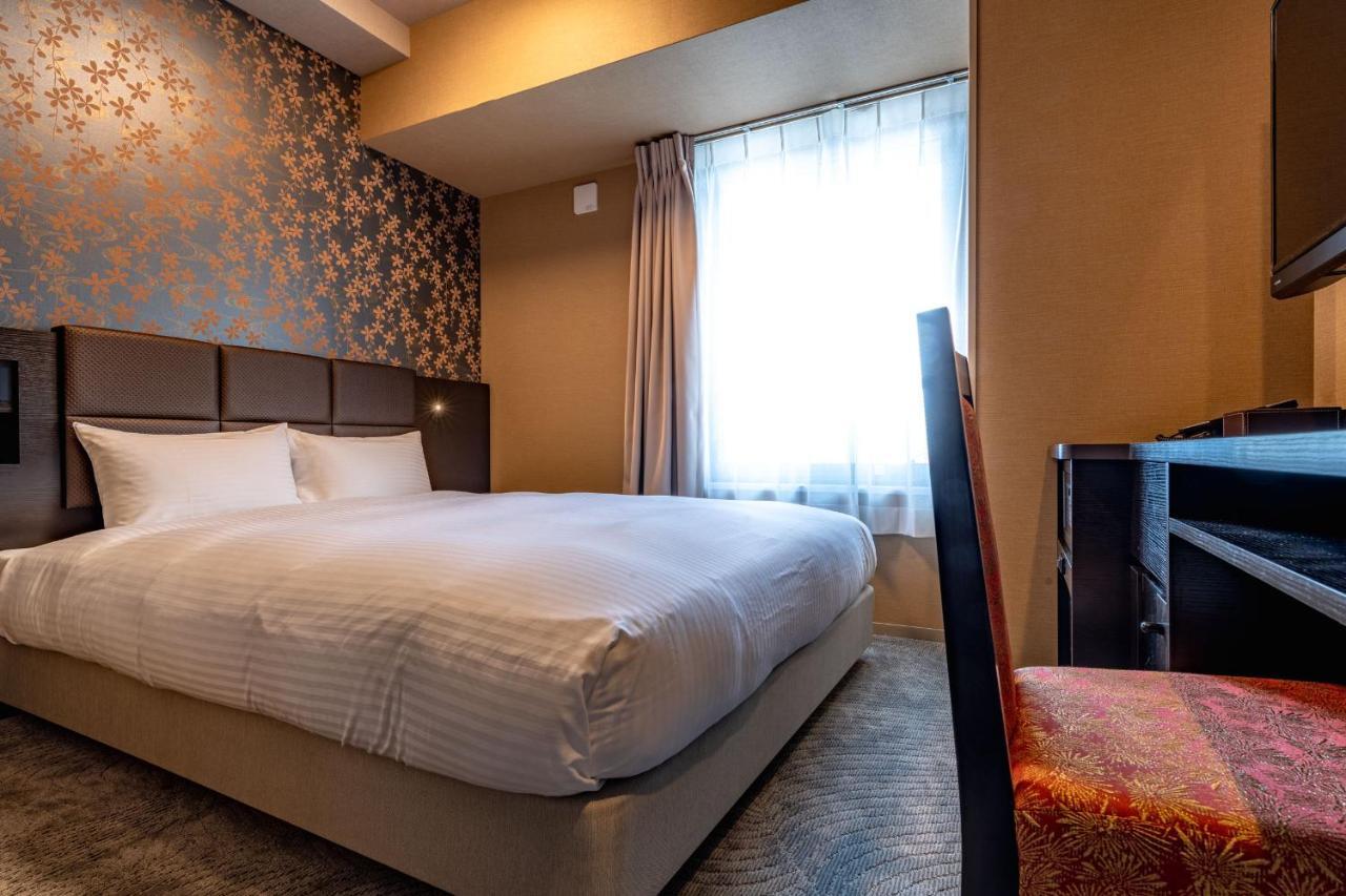 Hotel Wbf Shin-Osaka Skytower Luaran gambar