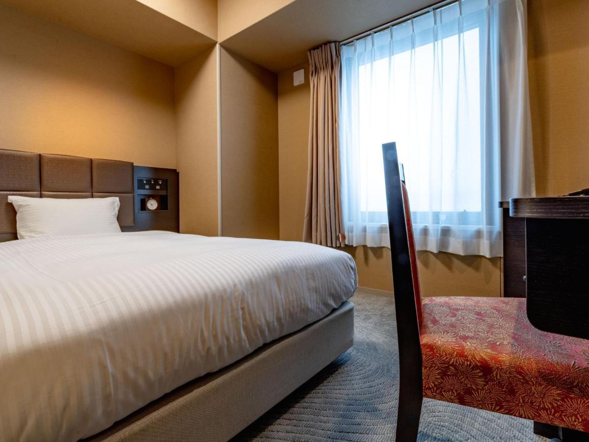 Hotel Wbf Shin-Osaka Skytower Luaran gambar
